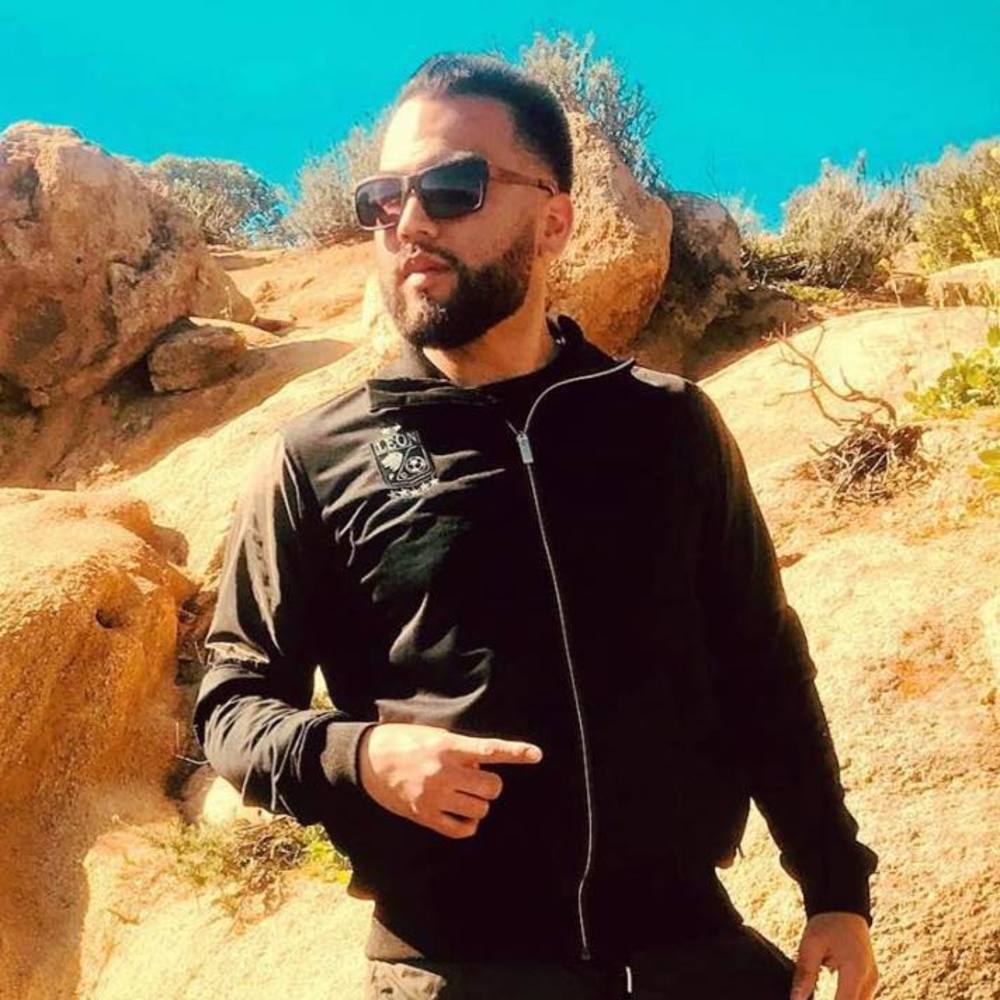 Meet your Posher, Jose